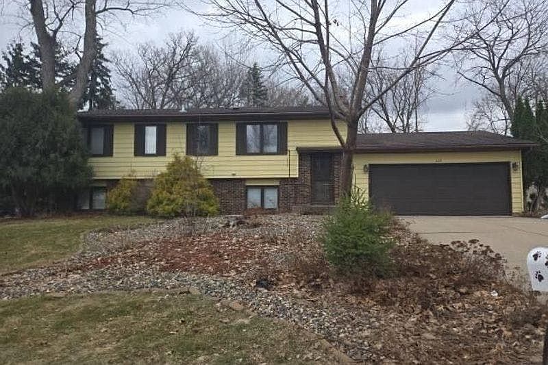 1st image of 488 Crestview Dr S