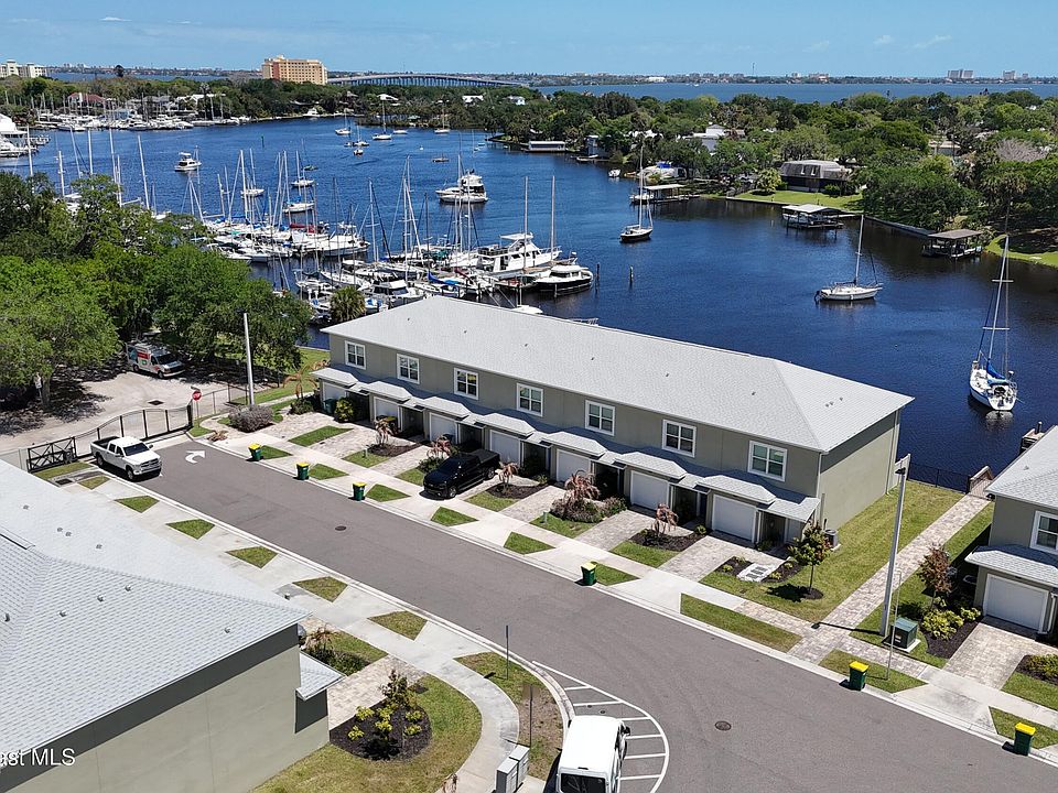 1st image of 913 Paddleboard Ct