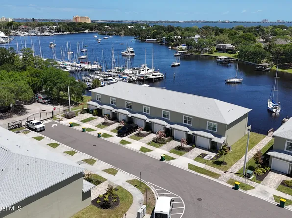 913 Paddleboard Ct, Melbourne, FL 32935