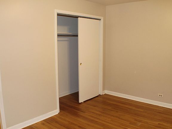 5th image of 741 Walnut St