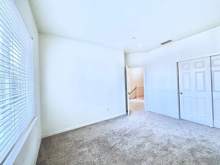 1207 Silverton Way — Photo 22