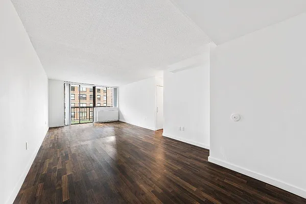 Rented by Hakimian Management | media 8