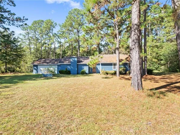 11045 Hurst Dr, Axis, AL 36505