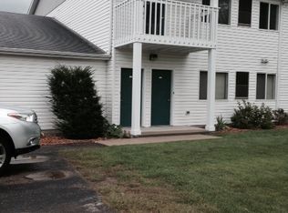 310 N 5th St APT 14, Waterford, WI 53185