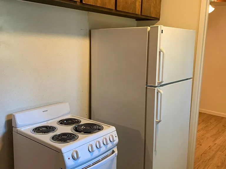 535 1/2 N Orange Ave — Photo 5