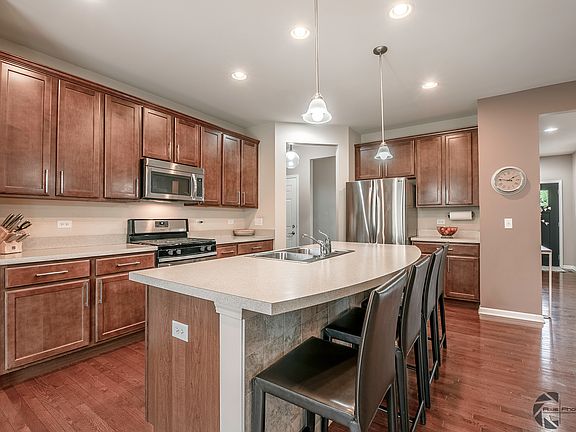 5th image of 25066 Thornberry Dr