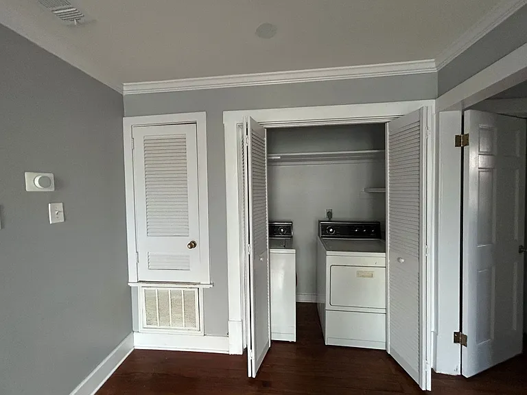 1114 Lincoln St — Photo 9