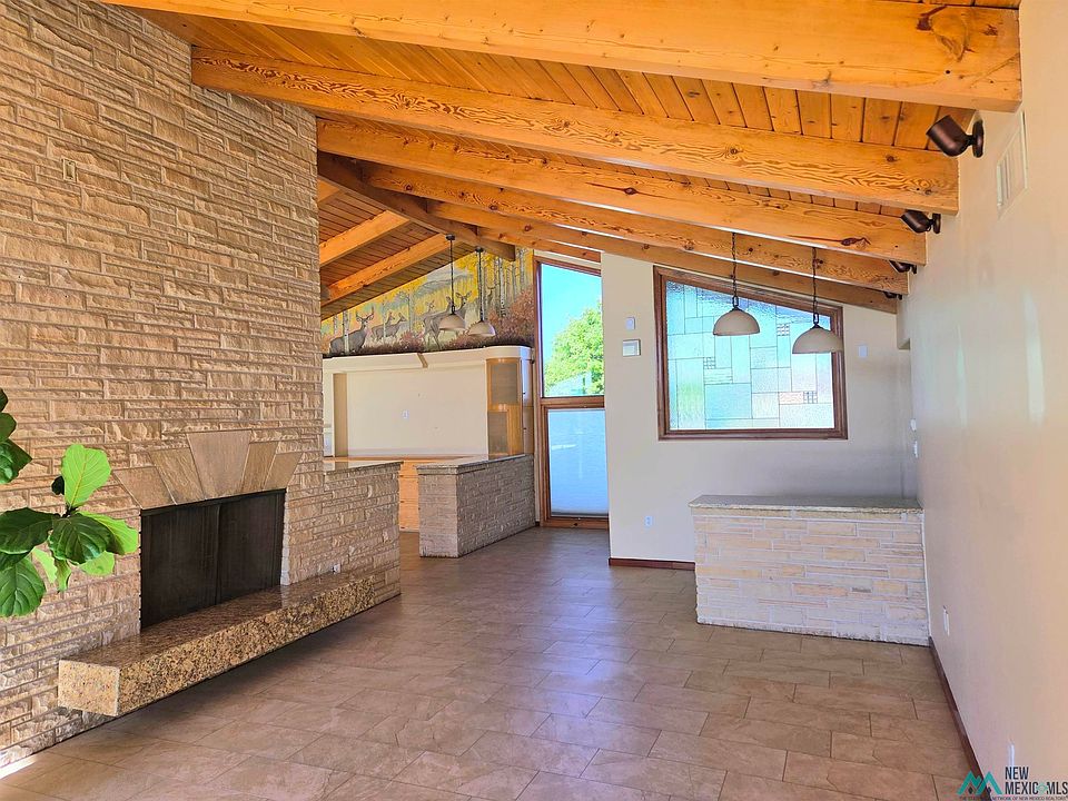 2nd image of 1707 Red Rock Dr