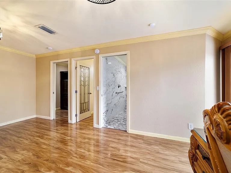5330 Kings Ct — Photo 41