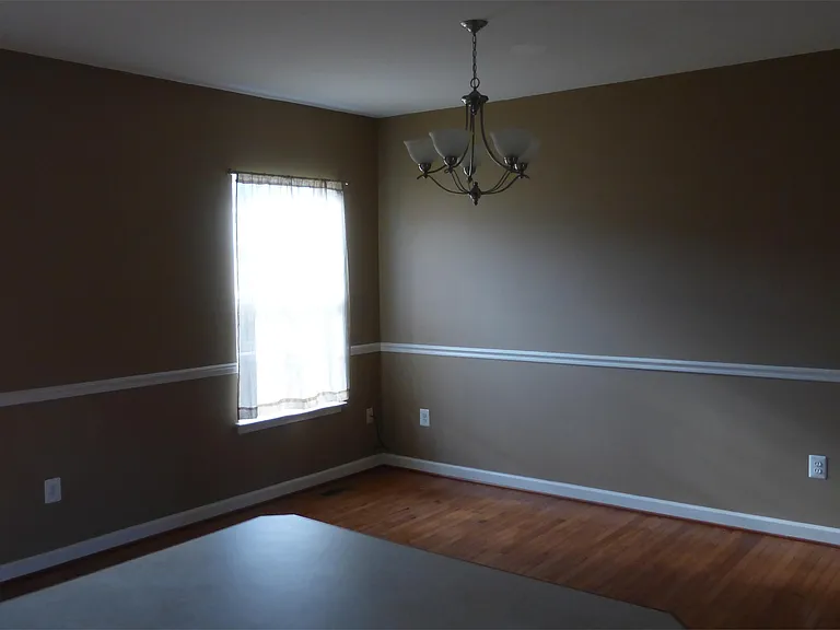 1308 Saunders Dr — Photo 10