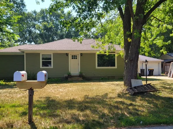 3843 Stuyvesant Ave NE, Grand Rapids, MI 49525