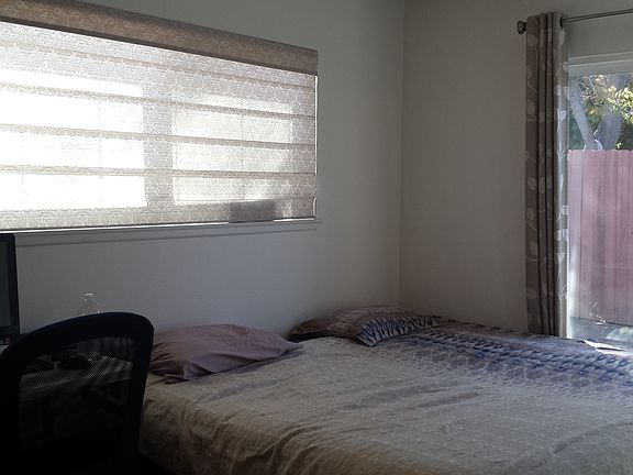 5th image of 233 Satinwood Way