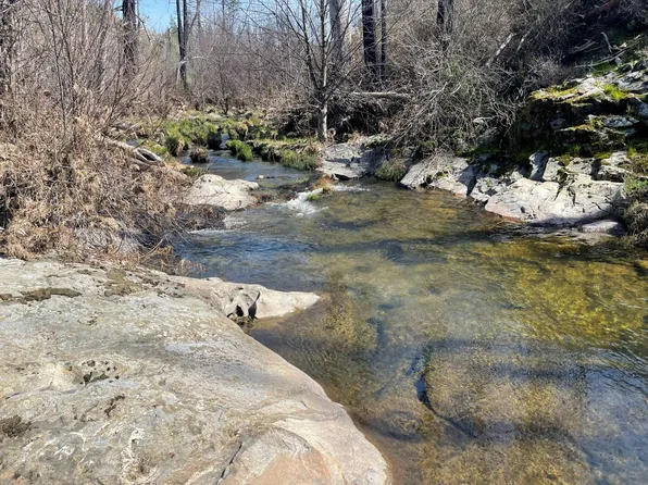 7602 Old Emigrant Trl W, Mountain Ranch, CA 95246