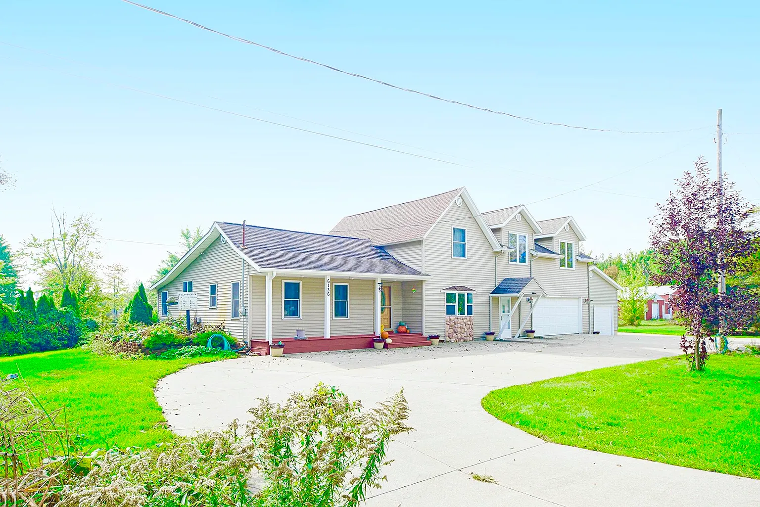 6136 138th Ave photo 1