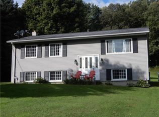 1011 N Perry Hwy, Mercer, PA 16137