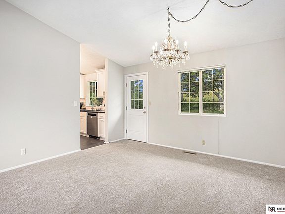 5th image of 8015 E Avon Ln