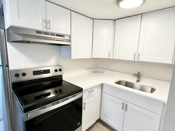 54 Old Concord Tpke, Barrington, NH