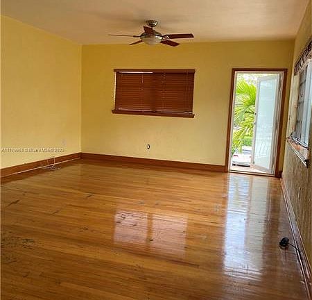 4th image of 1120 Venetian Way APT 2A