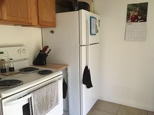 3rd image of 1332 Burnley Ct