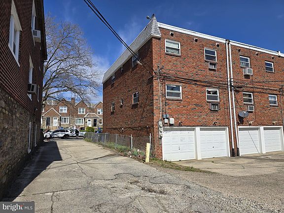 3rd image of 1856 E Tulpehocken St
