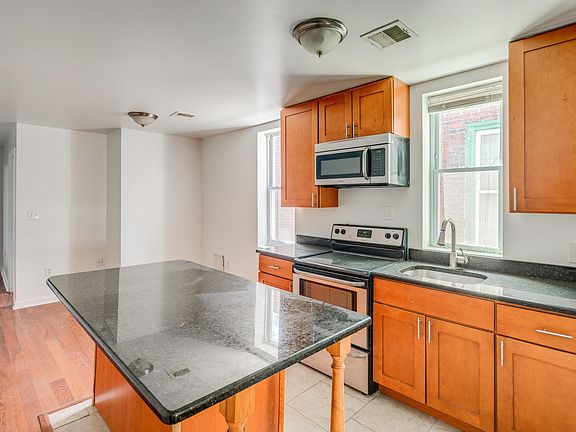 3rd image of 3243 N Park Ave #2