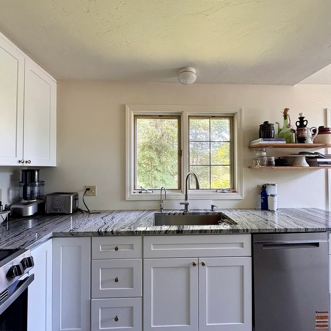3 bed, 2.0 bath, 2000 sqft, $3,550 — Photo 4