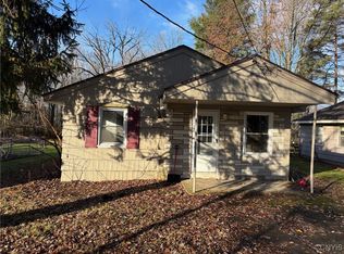 8853 W Shellman Dr, Cicero, NY 13039