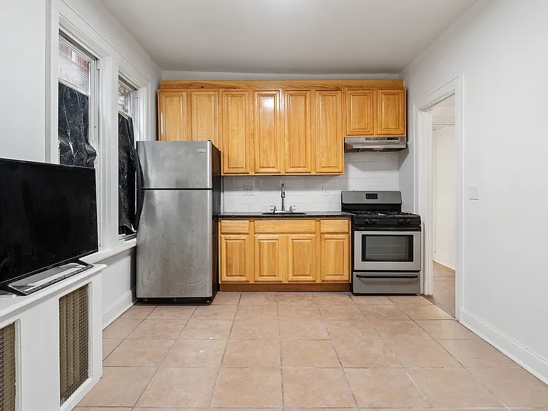 883 Cranford Ave #2 — Photo 2