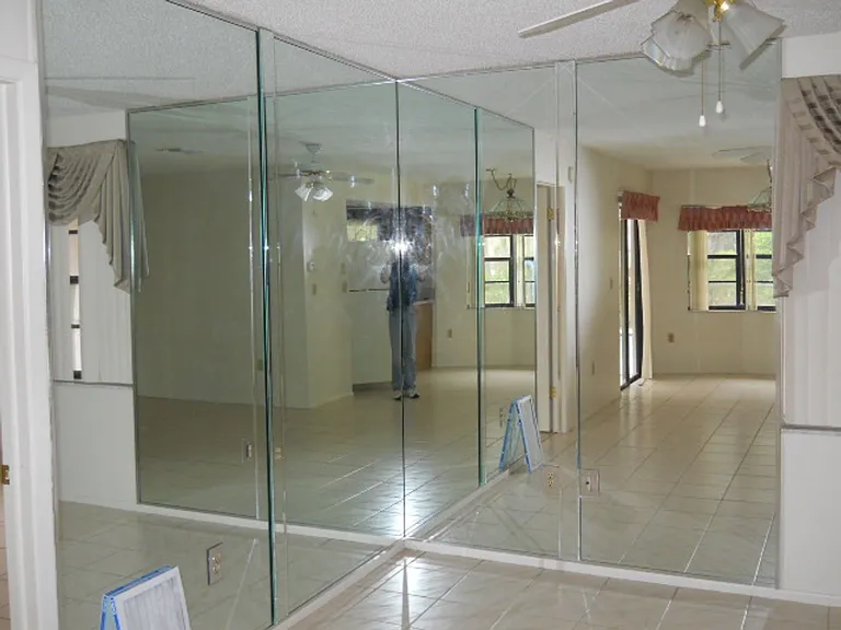 6247 Spring Hill Dr — Photo 8