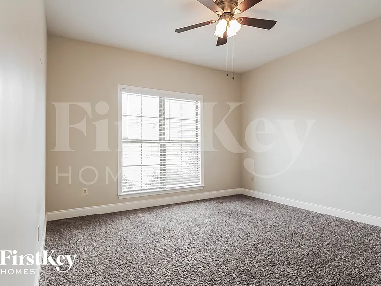 5179 Meadow Lake Cir — Photo 11