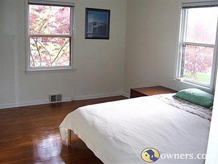 Spacious Master Bedroom w/ hardwood floors