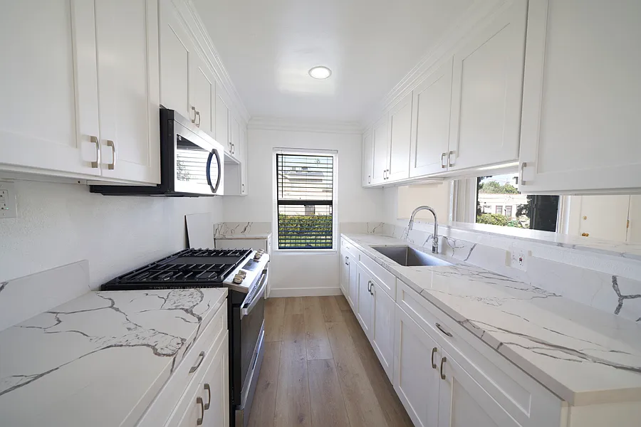 5222/5226 Lexington Ave