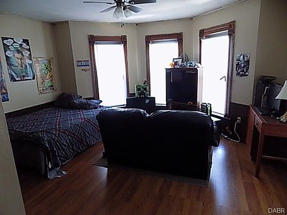 4th image of 132 Shawnee St