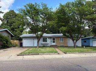 1060 4th Ave E, Dickinson, ND 58601