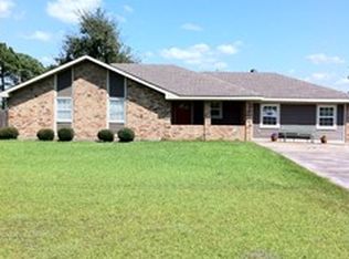 1129 Manchester Rd, Iowa, LA 70647