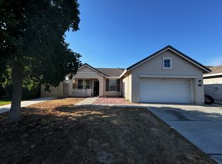 5239 E Kaviland Ave, Fresno, CA 93725