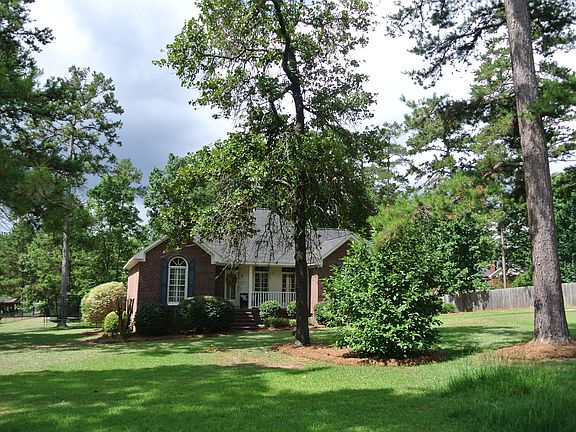 2nd image of 283 Danbury Ln
