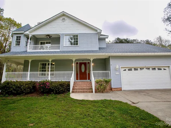 211 Kiser St, Bessemer City, NC 28016