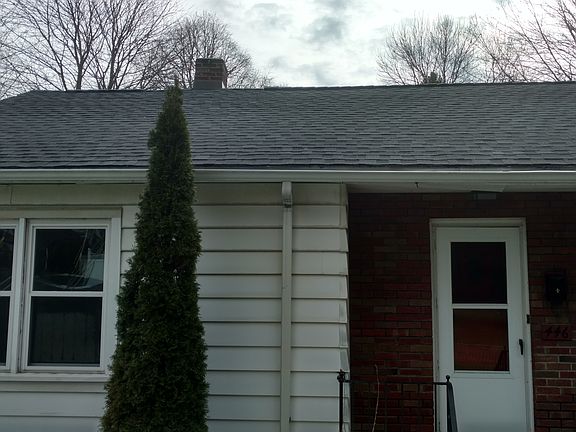 2nd image of 446 Byllesby Ave