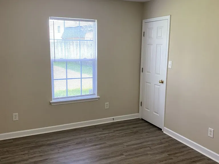 4924 Aldersbrook Dr — Photo 15