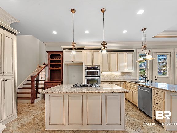 4th image of 9654 Dornock Ln