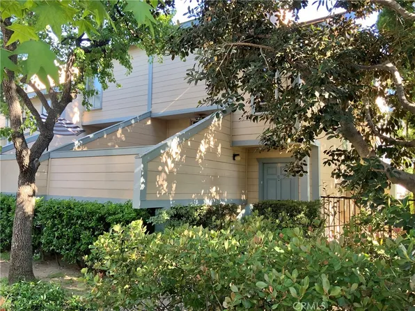 9917 Independence Ave Unit C, Chatsworth, CA 91311