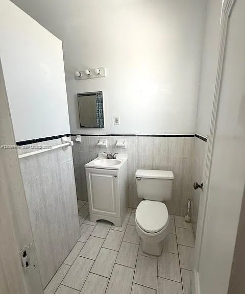 222 28th St #6 — Photo 9