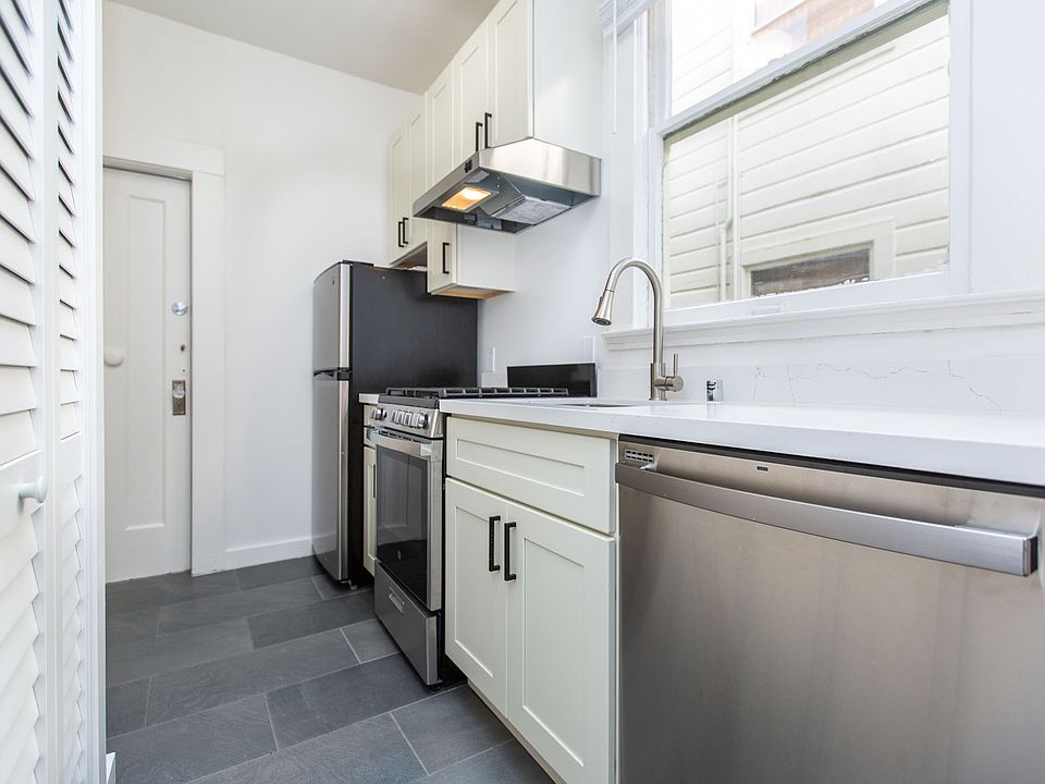 1st image of 1163 Pine St APT 4