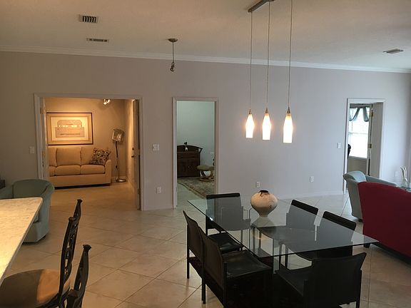 5th image of 254 Golf Club Dr