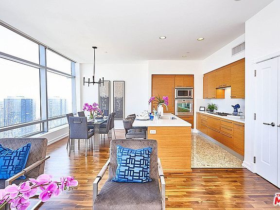 3rd image of 900 W Olympic Blvd Unit 35