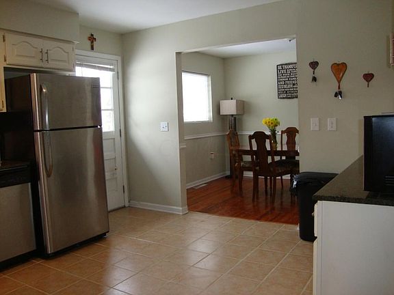 3rd image of 1468 Cottonwood Dr