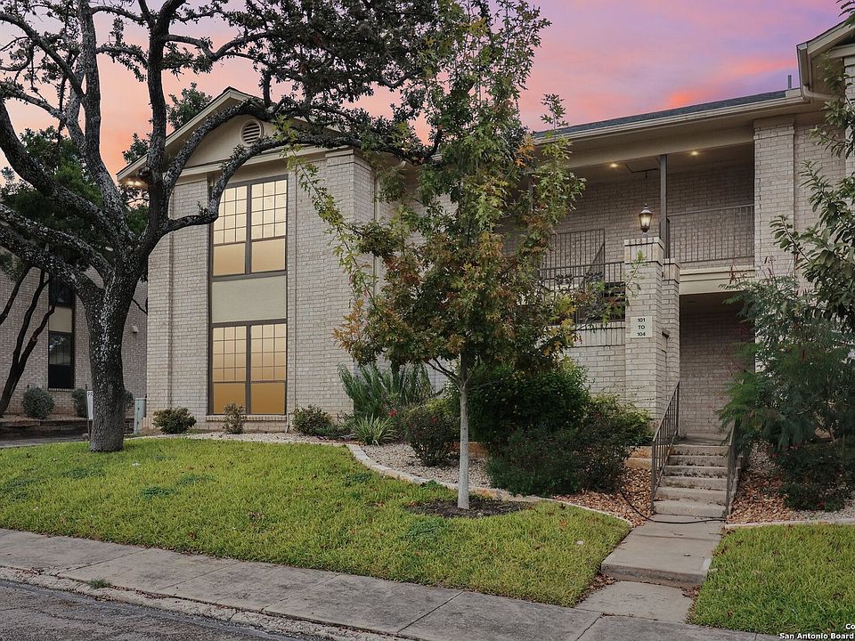 1st image of 165 W Rampart Dr #102