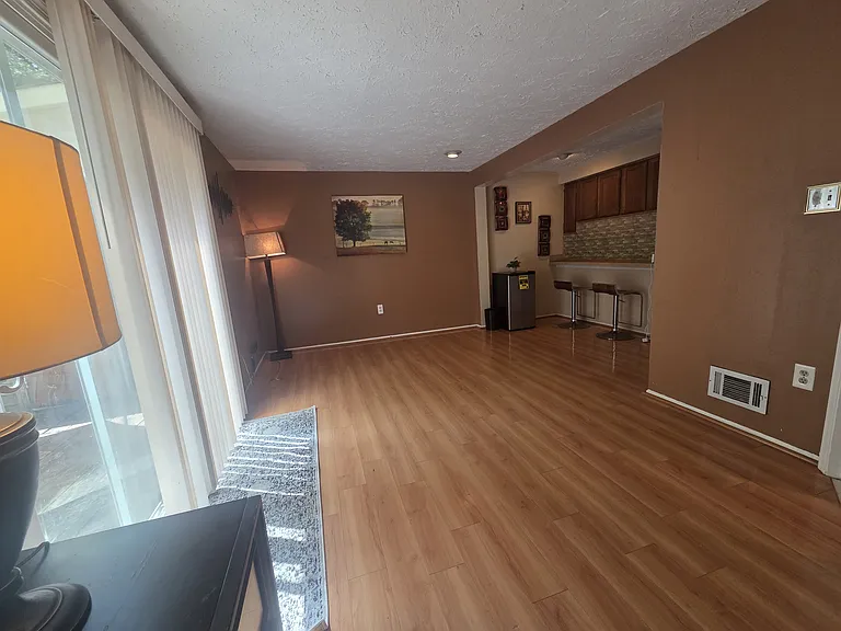 1598 Pin Oak Dr — Photo 8