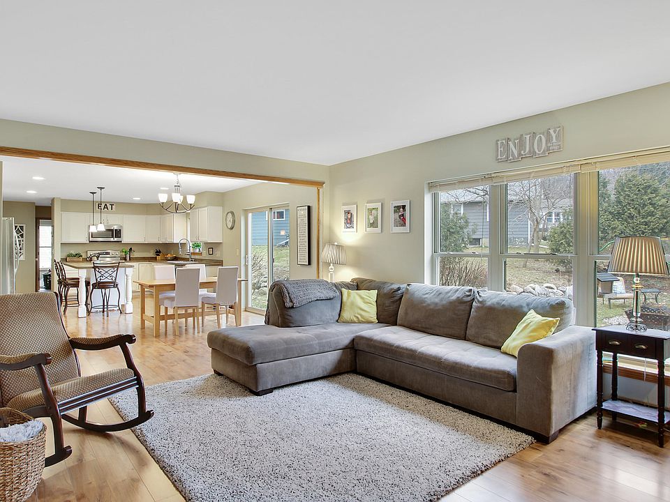 1st image of 214 W Park Ave